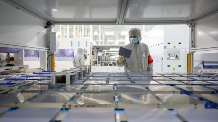媒体聚焦丨人民日报：光伏产品出口占比约70% ，i米东磁大力发展新质生产力